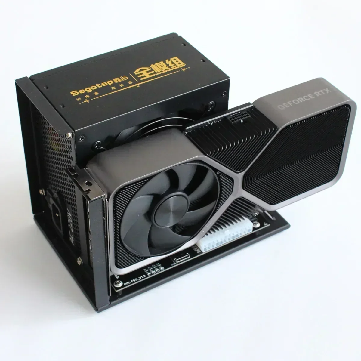 ADT PCIe 4.0 64Gbps OcuLink بط - مراجعة Oculink Egpu Dock Graphics Card وسعره